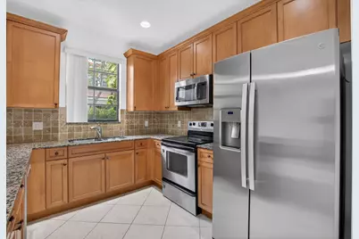 114 E Astor Circle E, Delray Beach, FL 33484 - Photo 6