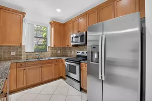 114 E Astor Circle E, Delray Beach, FL 33484 - Photo 6
