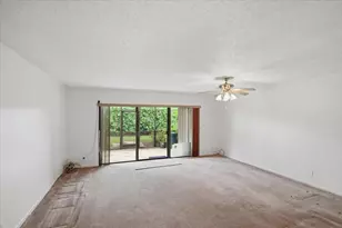 275 Jacaranda Dr, Plantation, FL 33324 - Photo 16