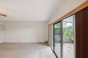 275 Jacaranda Dr, Plantation, FL 33324 - Photo 20