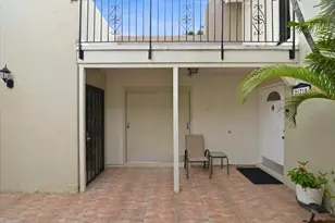275 Jacaranda Dr, Plantation, FL 33324 - Photo 4