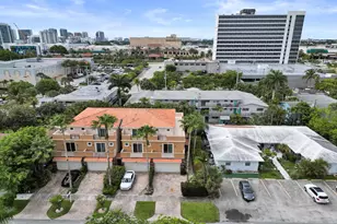 2610 NE 11th Ct, Fort Lauderdale, FL 33304 - Photo 22