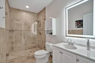 2610 NE 11th Ct, Fort Lauderdale, FL 33304 - Photo 18