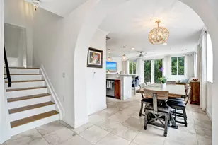 2610 NE 11th Ct, Fort Lauderdale, FL 33304 - Photo 2