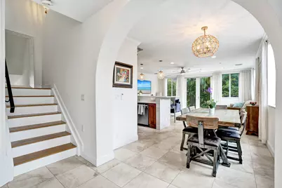 2610 NE 11th Court, Fort Lauderdale, FL 33304 - Photo 2