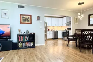 301 Pine Ridge Cir, Greenacres, FL 33463 - Photo 4