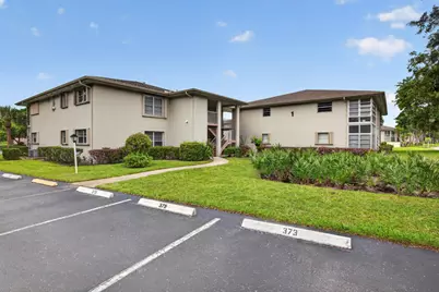1 Lake Vista Trail #207, Port Saint Lucie, FL 34952 - Photo 2