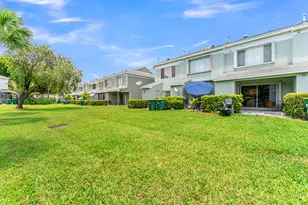 8035 Sanibel Dr, Tamarac, FL 33321 - Photo 32