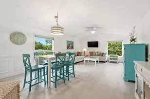6786 SE Yorktown Dr, Hobe Sound, FL 33455 - Photo 8