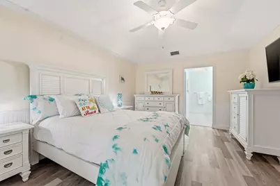 6786 SE Yorktown Drive, Hobe Sound, FL 33455 - Photo 16