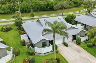 6786 SE Yorktown Dr, Hobe Sound, FL 33455 - Photo 2