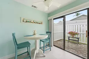 6786 SE Yorktown Dr, Hobe Sound, FL 33455 - Photo 12