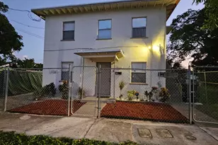 1010 Grant St, West Palm Beach, FL 33407 - Photo 2