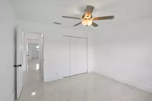 9803 NW 75th Ct, Tamarac, FL 33321 - Photo 6