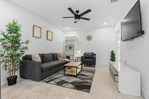 210 SW 11th St, Fort Lauderdale, FL 33315 - Photo 12