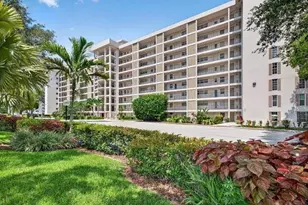 3300 N Palm Aire Dr, Pompano Beach, FL 33069 - Photo 2