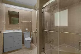 3240 Lakeview Dr, Pompano Beach, FL 33062 - Photo 22