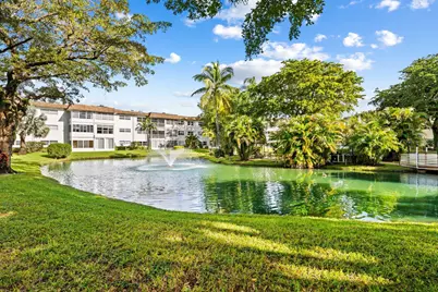 5151 W Oakland Park Boulevard #309, Lauderdale Lakes, FL 33313 - Photo 2