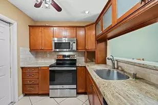 5151 W Oakland Park Blvd, Lauderdale Lakes, FL 33313 - Photo 6
