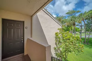 671 Cypress Lake Blvd, Deerfield Beach, FL 33064 - Photo 14