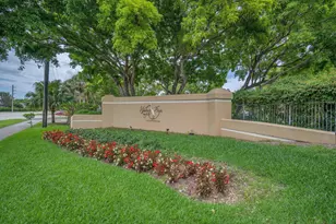 671 Cypress Lake Blvd, Deerfield Beach, FL 33064 - Photo 28