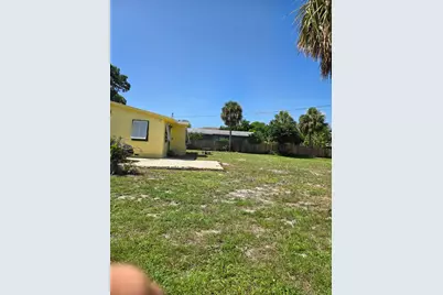 239 NE 18th Avenue, Pompano Beach, FL 33060 - Photo 2