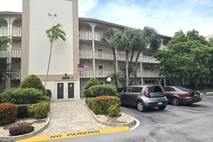 3205 Portofino Point, Coconut Creek, FL 33066 - Photo 2