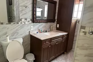 5049 NW 42nd St, Lauderdale Lakes, FL 33319 - Photo 10