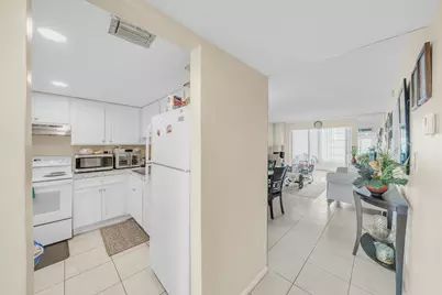 3001 NW 48th Avenue #439, Lauderdale Lakes, FL 33313 - Photo 8