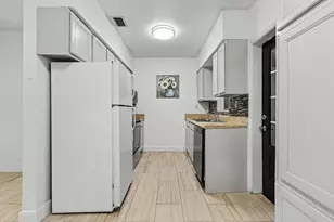 604 NE 14th Pl, Fort Lauderdale, FL 33304 - Photo 14