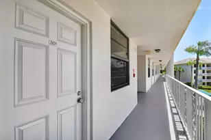 3516 Whitehall Dr, West Palm Beach, FL 33401 - Photo 8