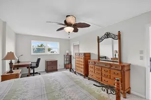 3425 Via Poinciana, Lake Worth, FL 33467 - Photo 16