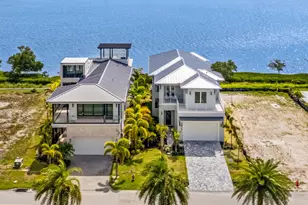 4842 S Harbor Dr, Vero Beach, FL 32967 - Photo 1