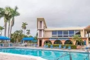 26 Diplomat Pkwy, Hallandale Beach, FL 33009 - Photo 8