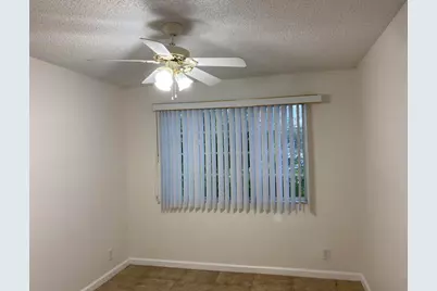 925 Imperial Lake Road, West Palm Beach, FL 33413 - Photo 6