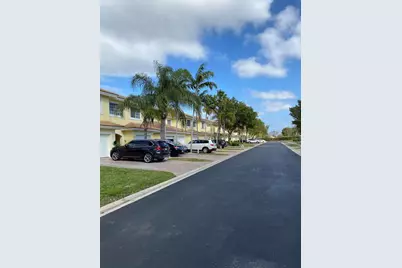 925 Imperial Lake Road, West Palm Beach, FL 33413 - Photo 16