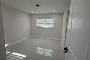 2521 NE 45th St, Lighthouse Point, FL 33064 - Photo 18