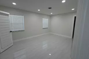 2521 NE 45th St, Lighthouse Point, FL 33064 - Photo 10