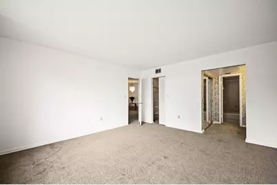 900 Colony Point Circle #121, Pembroke Pines, FL 33026 - Photo 12