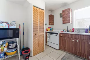 1021 14th St, West Palm Beach, FL 33401 - Photo 14
