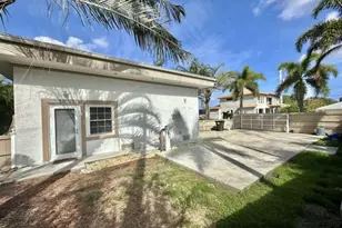 698 Forsyth St, Boca Raton, FL 33487 - Photo 4