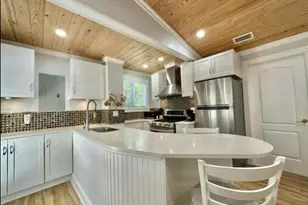 698 Forsyth St, Boca Raton, FL 33487 - Photo 14