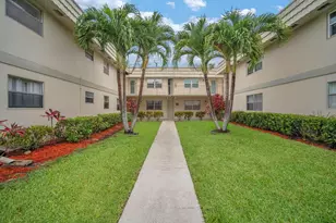 716 Saxony Pl, Delray Beach, FL 33446 - Photo 1