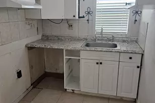 516 N 21st St, Fort Pierce, FL 34950 - Photo 10