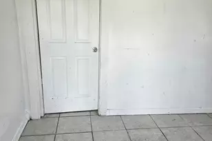 516 N 21st St, Fort Pierce, FL 34950 - Photo 6