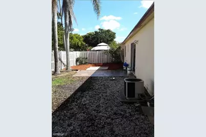 14025 Langley Place, Davie, FL 33325 - Photo 6
