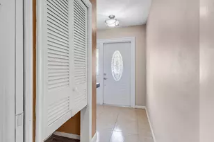 10875 NW 40th St, Coral Springs, FL 33065 - Photo 6