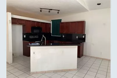 19199 NW 19th Street, Pembroke Pines, FL 33029 - Photo 10