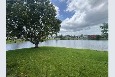 19199 NW 19th Street, Pembroke Pines, FL 33029 - Photo 6