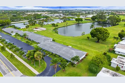 2017 SW Golf Lane #113, Boynton Beach, FL 33426 - Photo 2
